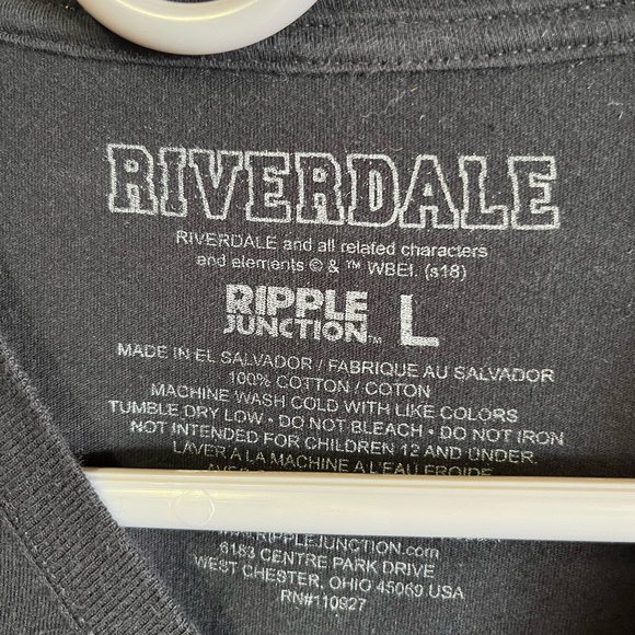 RIVERDALE black t-shirt. Large. - Picture 3 of 3